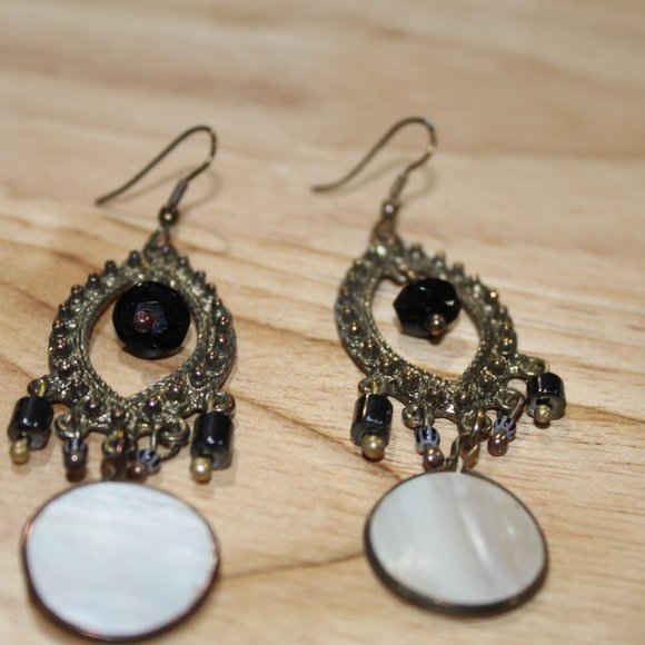 Estate Vintage Filigree Mother of Pearl Earrings - Picture 4 of 6